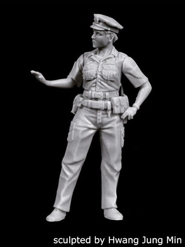 Black Dog 1/35 NYPD Policeman and Policewoman Police