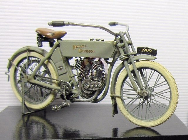 Cix Models 1/35 Harley-Davidson Model 5-D Twin 1909