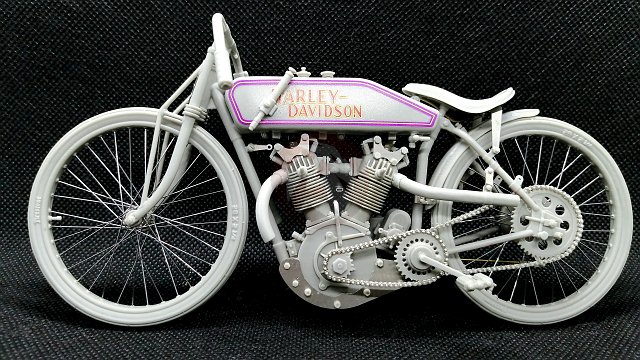 ハーレー ラジコン ヨネザワのオモチャ ハーレーダビットソンFLH80ゴールド 昭和の