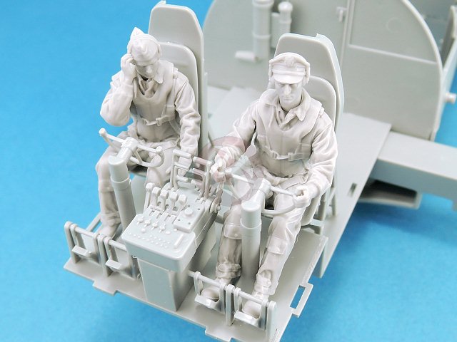 Legend 1/32 B-17 Flying Fortress US Bomber Aircraft Crew Legend 1/32 B-17 Flying Fortress US Bomber Aircraft Crew