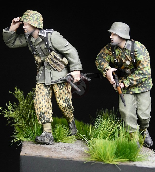 Rado 1/35 Under Fire Waffen-SS Soldiers 5.SS-Pz.Div Wiking
