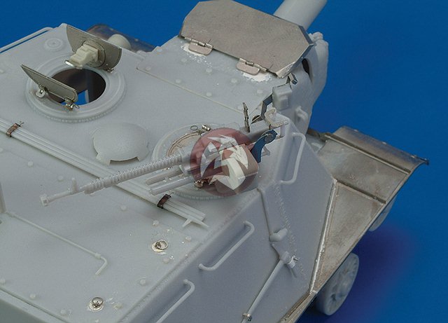 Dragon 1/35 JSU-122 Tank Destroyer