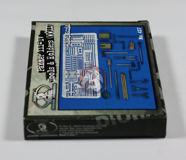 Royal Model 1/35 German Panzer III - Panzer IV Tank Tools