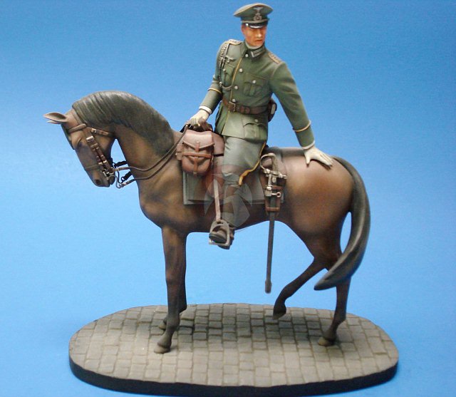 Verlinden 120mm (1/16) Mounted German Cavalry Adjutant in